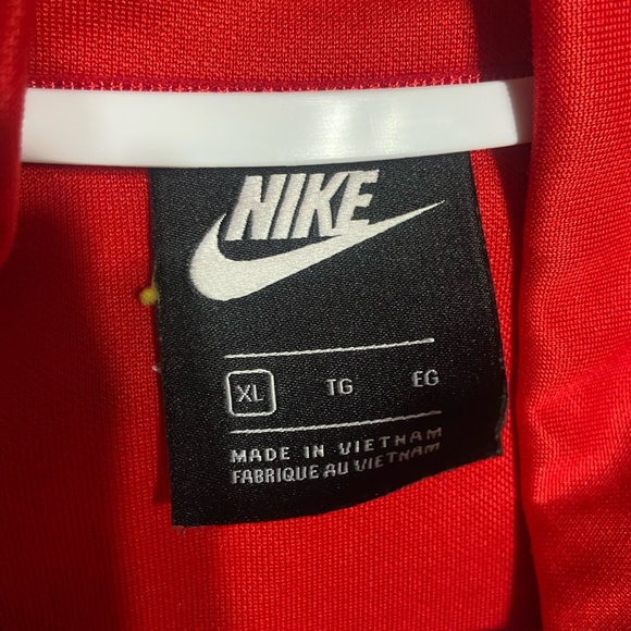 NIKE SWOOSH RED HOODIE - Picture 3 of 3